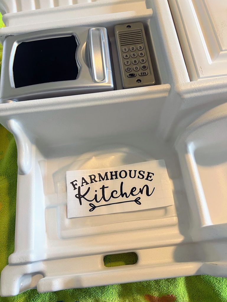 Kids Farmhouse Play Kitchen Makeover