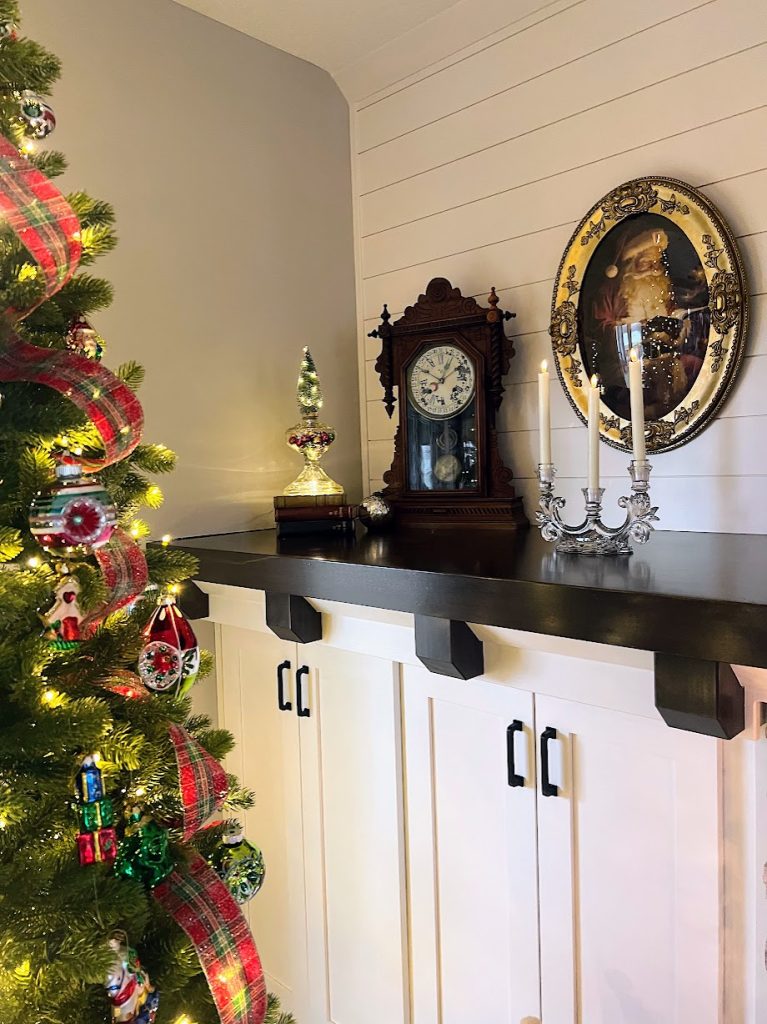 Quick vintage oil lamp Christmas upcycle